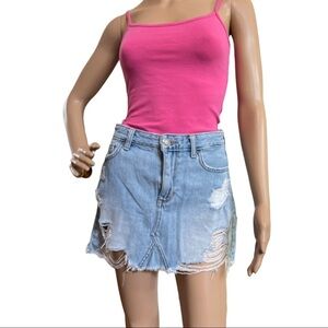 HOLLISTER HIGH RISE DISTRESSED DENIM JEANS MINI SKIRT SIZE W26‎